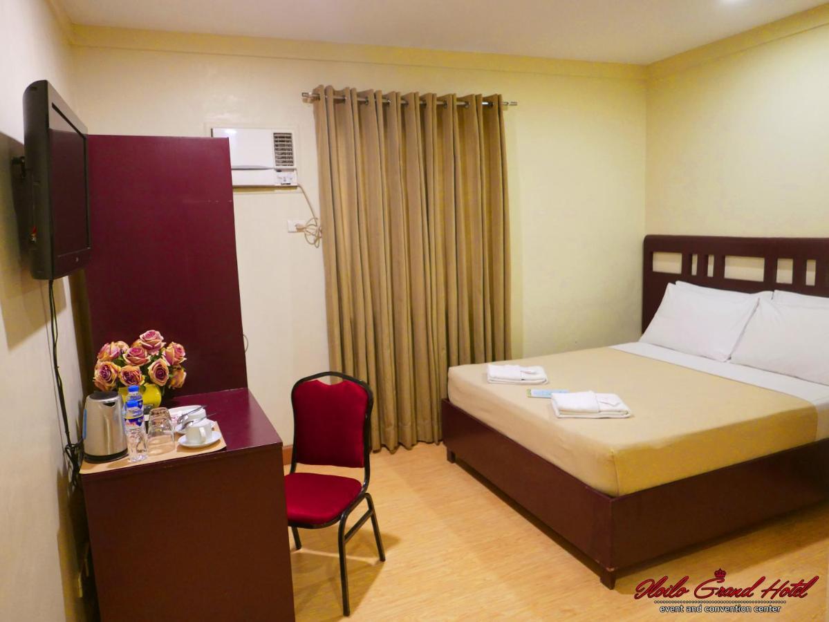 Iloilo Grand Hotel Екстериор снимка